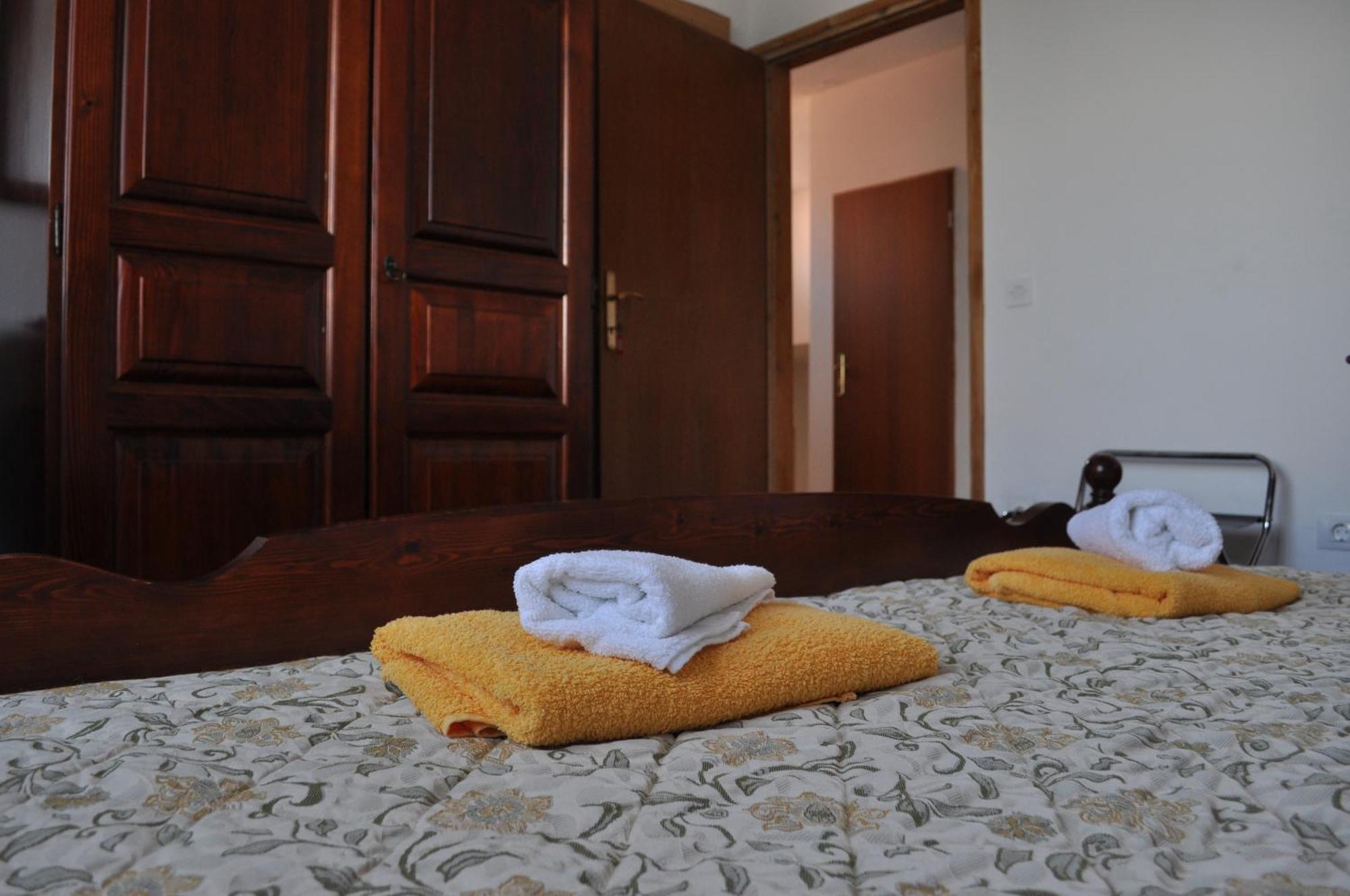 Ostrea *** Apartment Bale